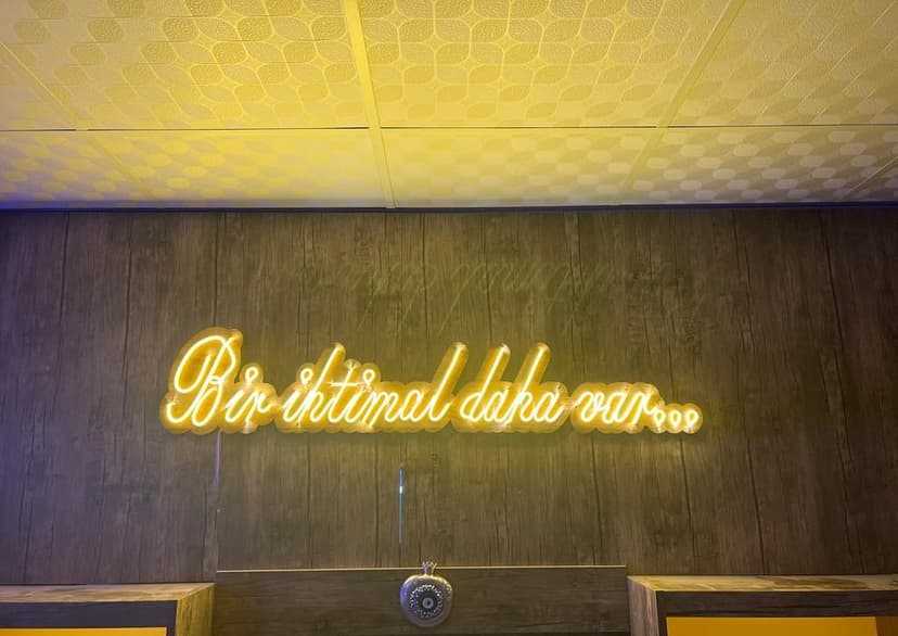 Bir İhtimal Daha Var